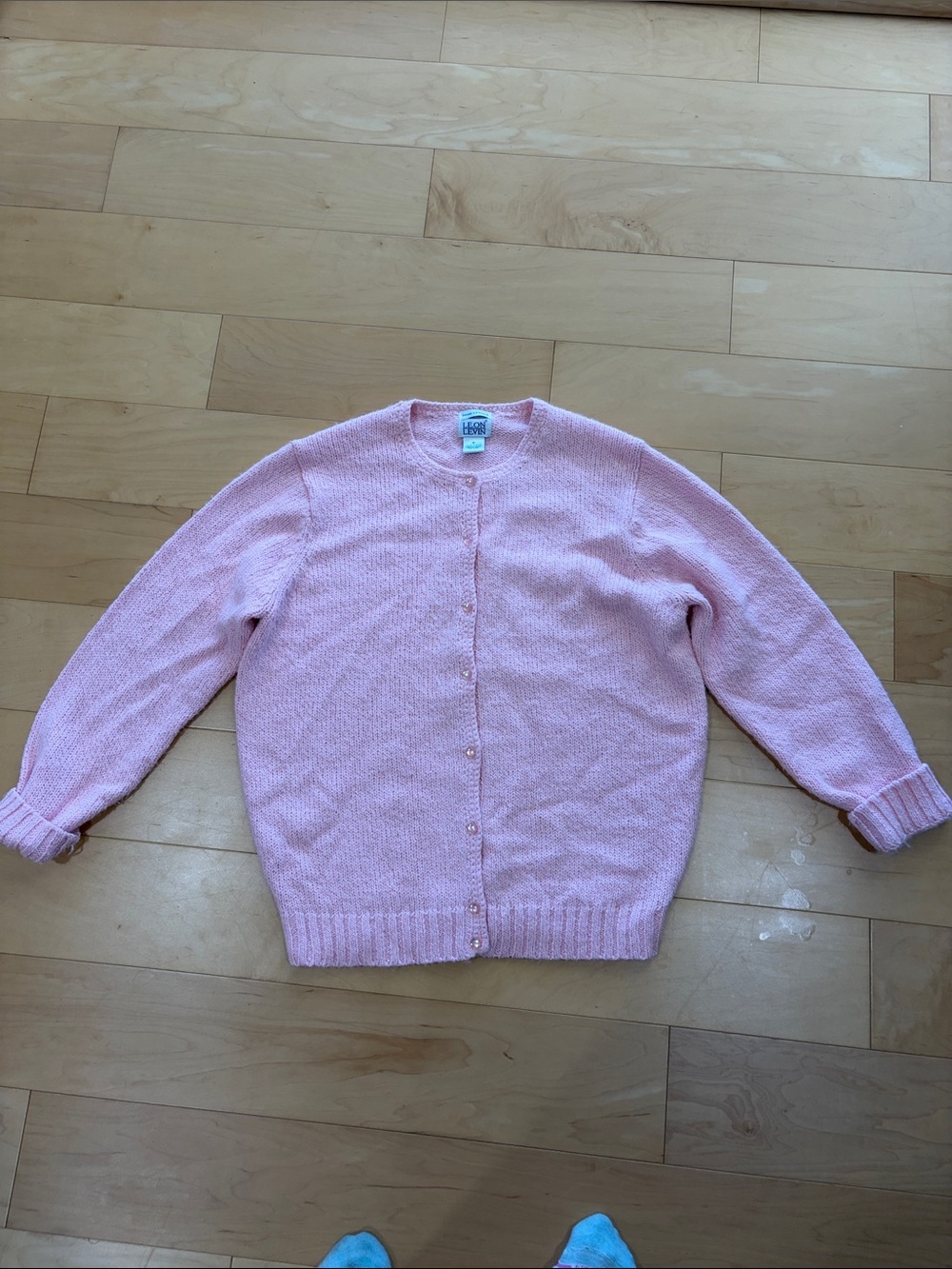 Vintage LeonLevin Hand loomed Knit 
Pink sweater size Medium